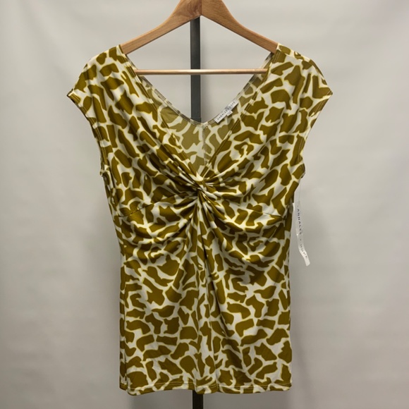 Annalee + Hope Green and White Print  Top - Picture 2 of 7